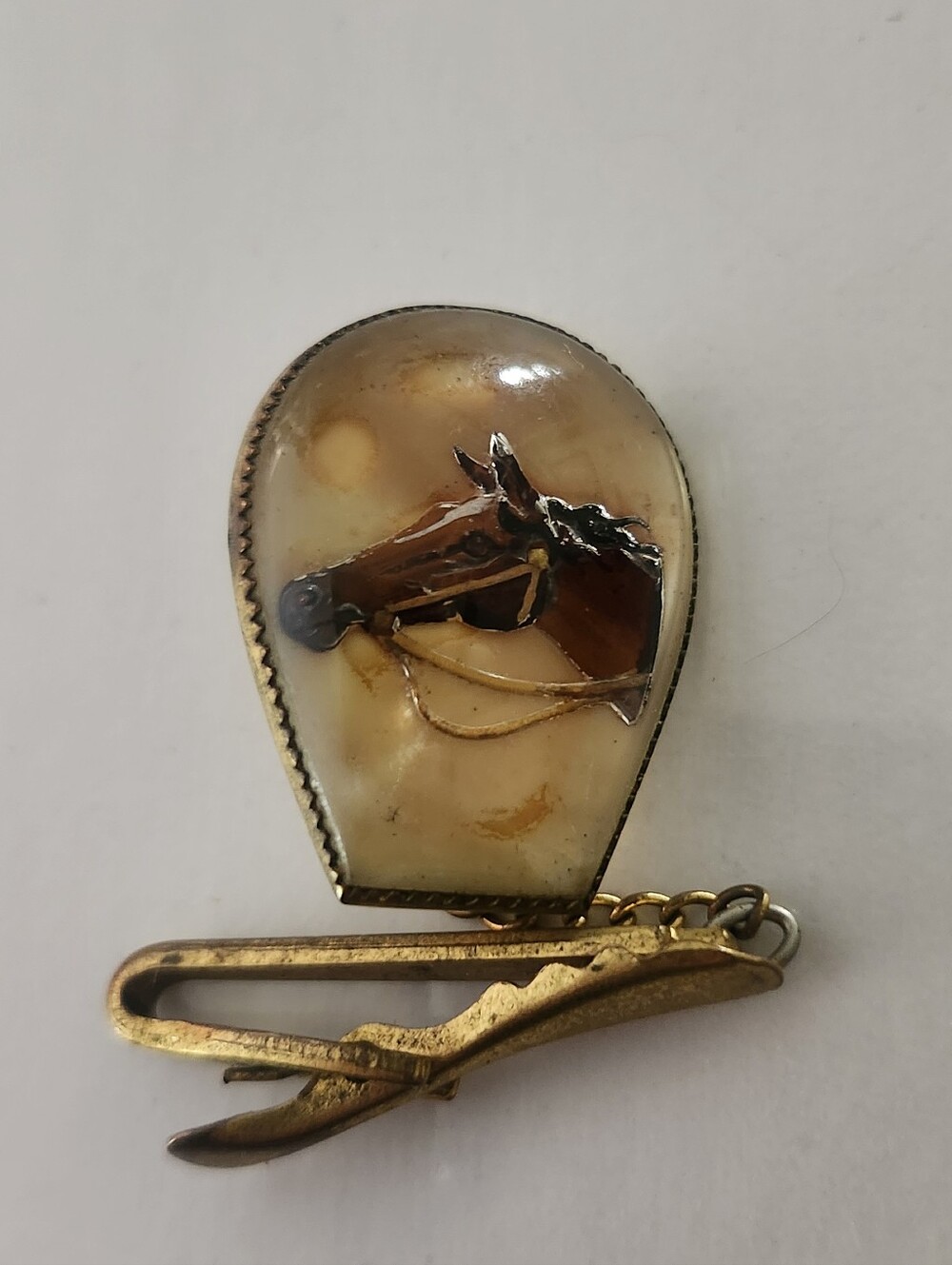 Vintage Hickok Essex Crystal Horse Head Tie Clip in Cream and Brown